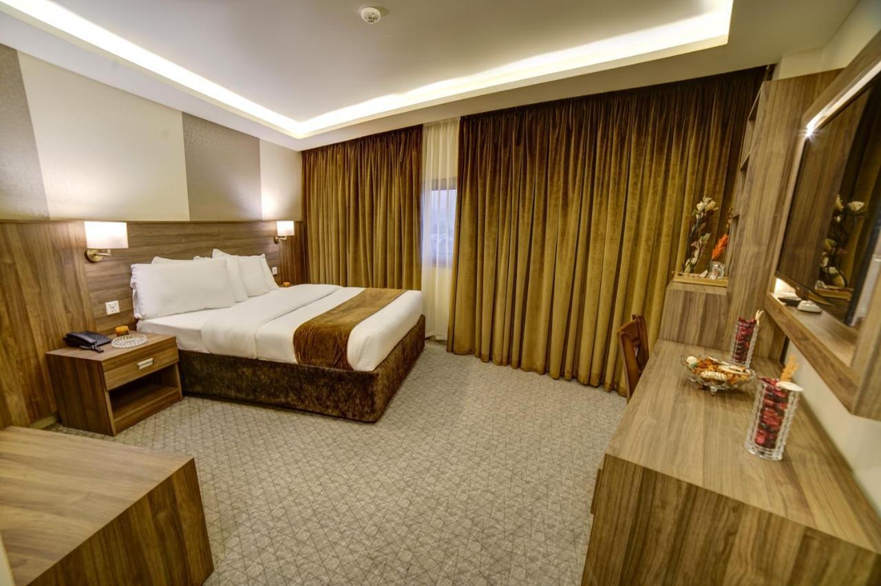 Nairoukh Hotel Акаба Екстер'єр фото