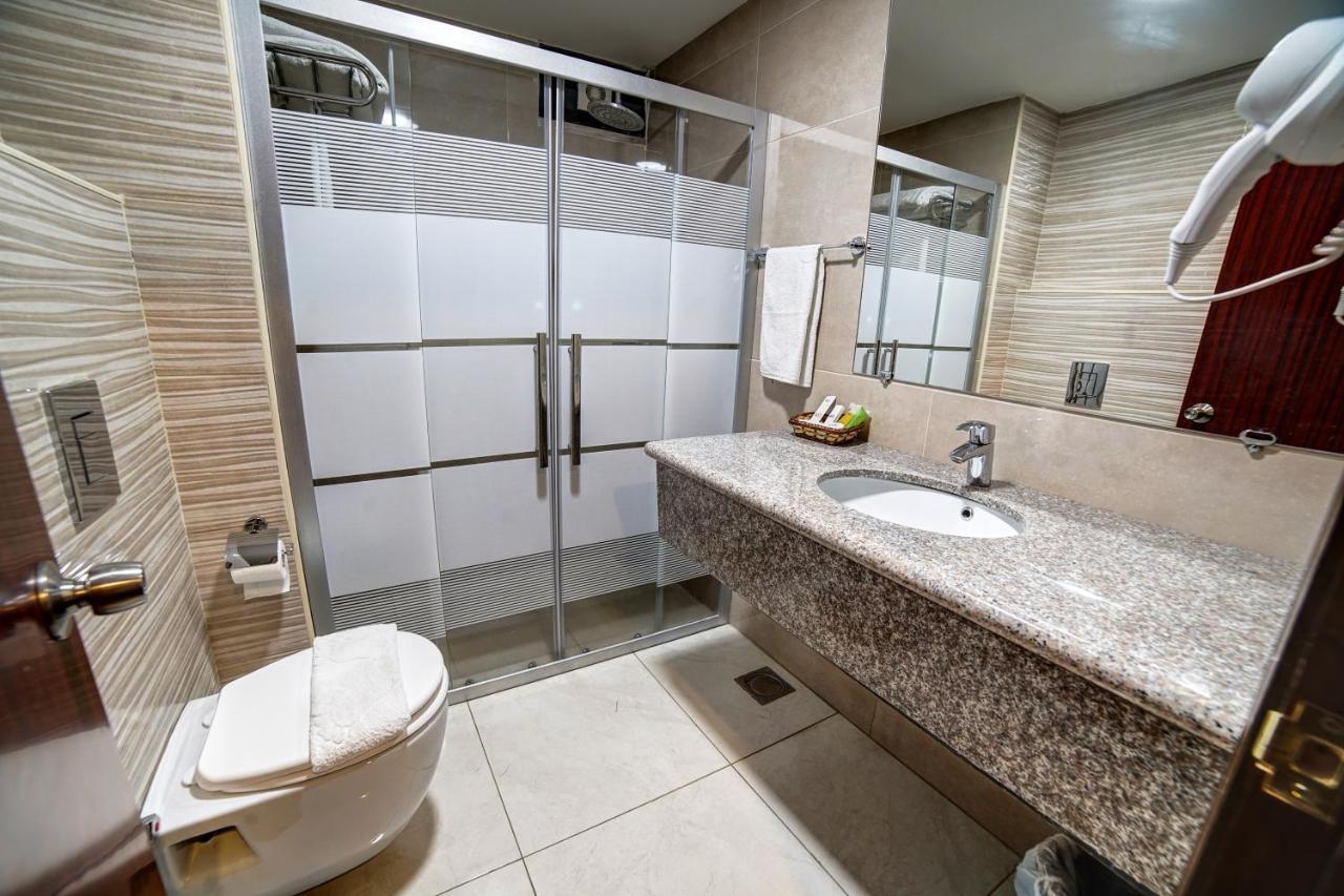 Nairoukh Hotel Акаба Екстер'єр фото