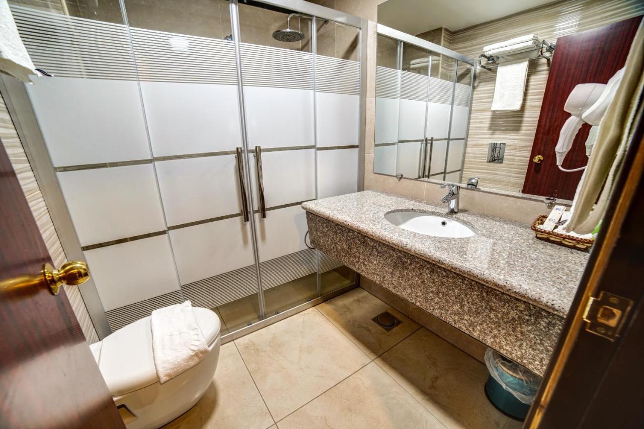 Nairoukh Hotel Акаба Екстер'єр фото